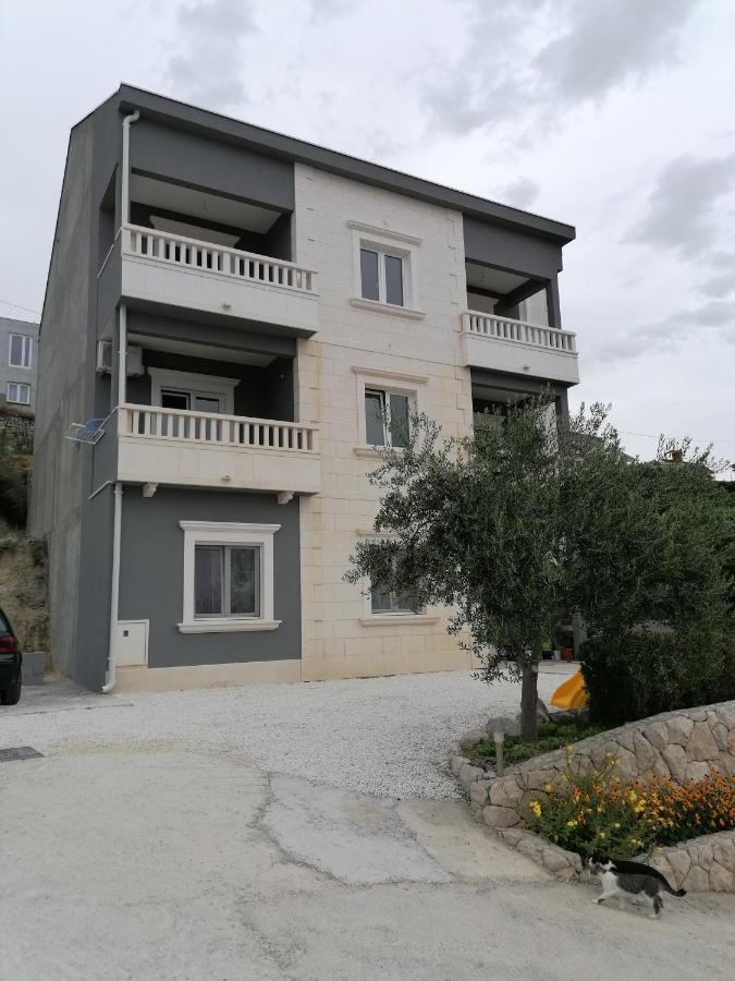 Apartments Dinko Duće Exterior foto